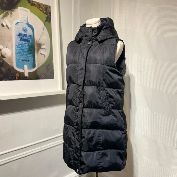 Private Label Midnight Black Puffer Vest - Picture 5 of 16